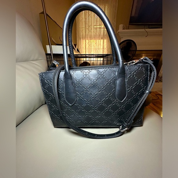 Nine West Women's Signature Handbag - NWOT Condition - Black/Silver - Picture 4 of 11